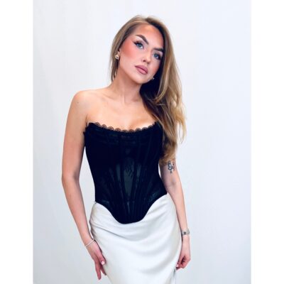 Korsete SERENA – melna, formējoša korsete ar auklām